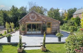 Ladycroft Barn reviews