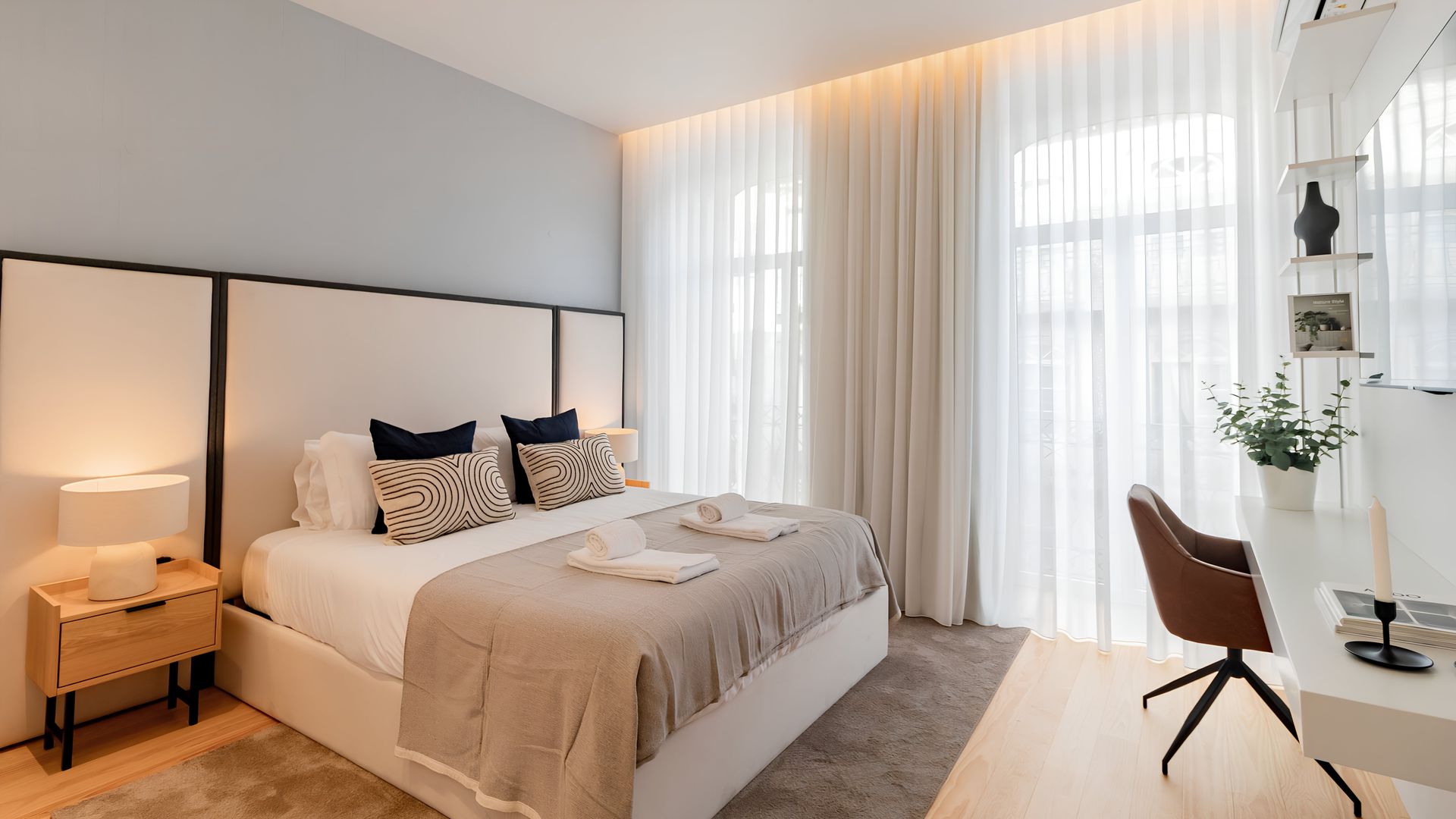 Porto's Pristine Pad photo 9