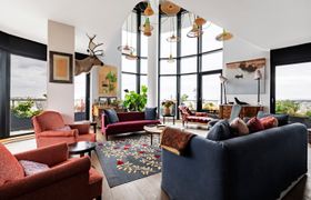 Art Nouveau Chic