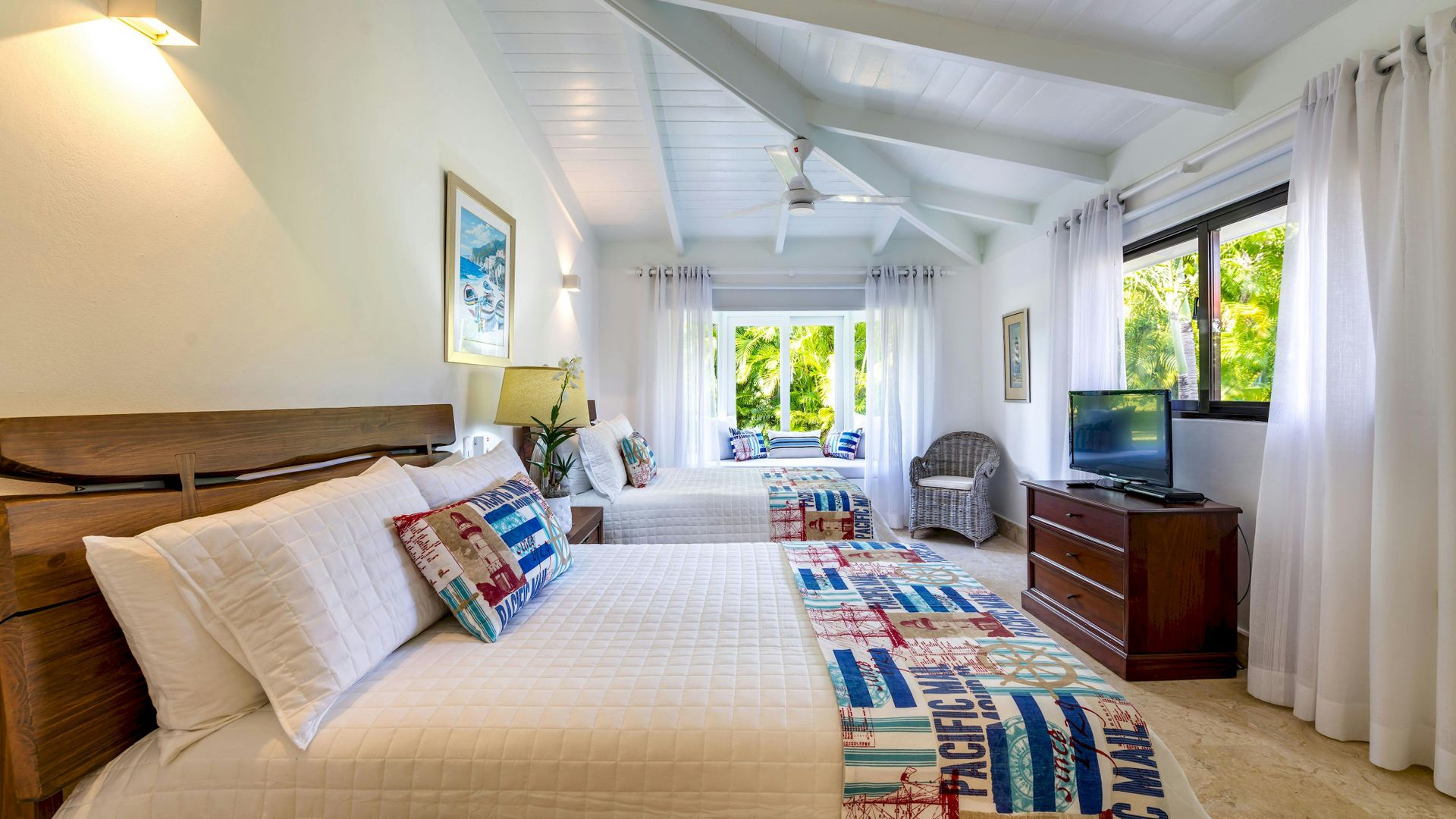 Luxury Golf Retreat photo 9