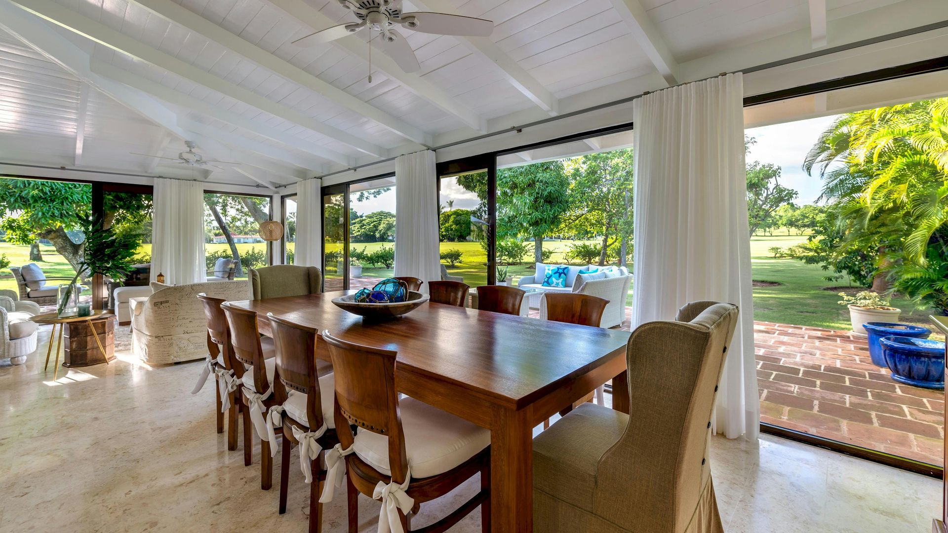 Luxury Golf Retreat photo 1