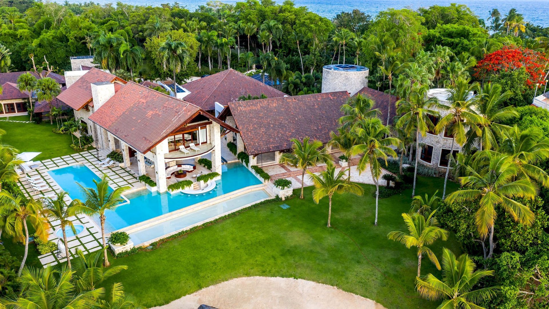 Tropical Bliss Villa photo 1