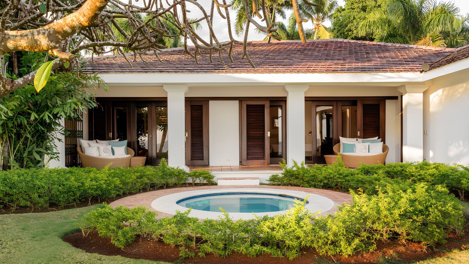 Paradise Manor photo 8