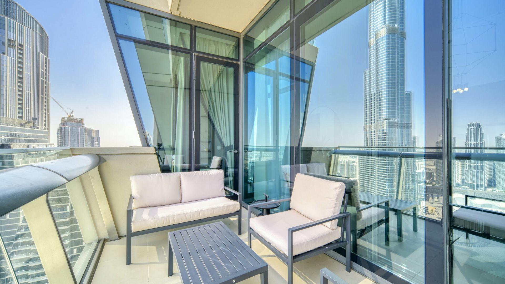 Gleaming Glass photo 5