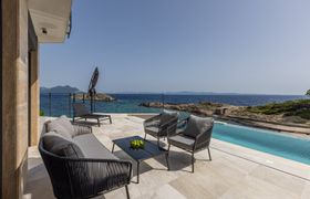 Breathtaking View Villa reviews