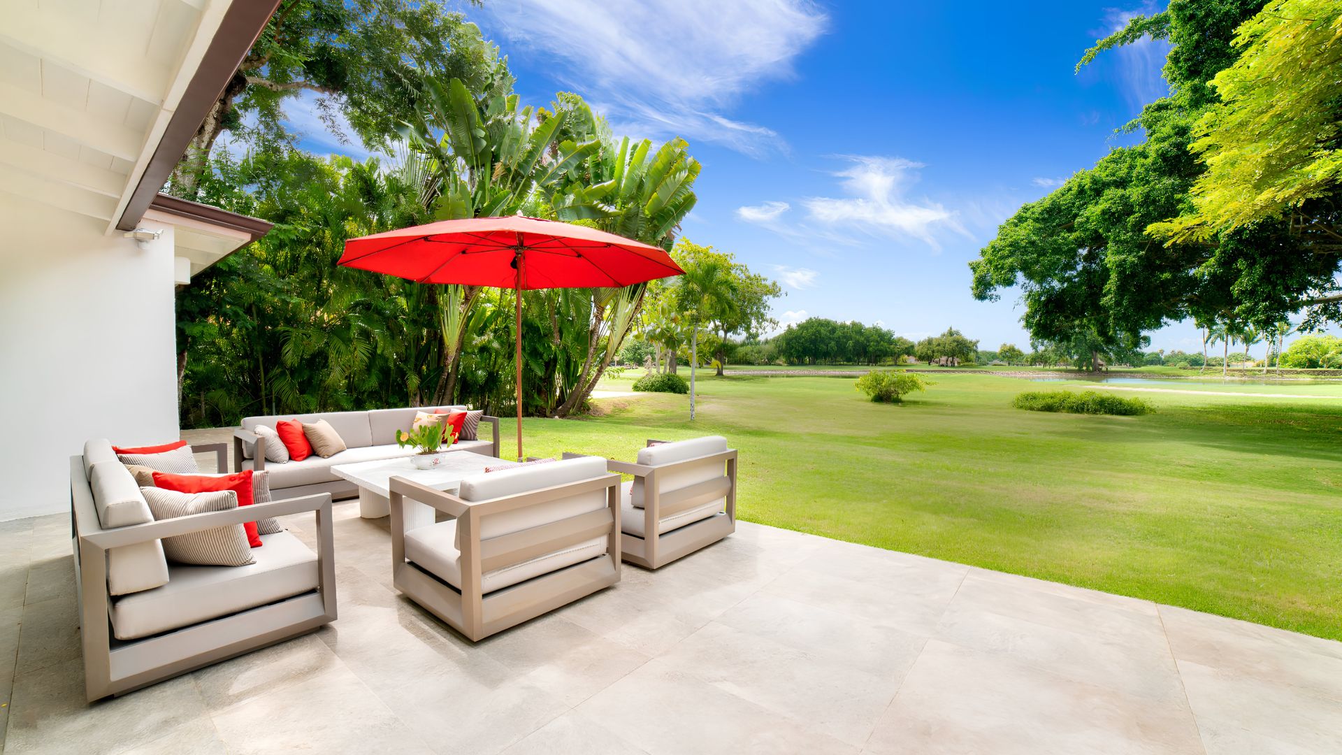 Golf Course Oasis photo 2