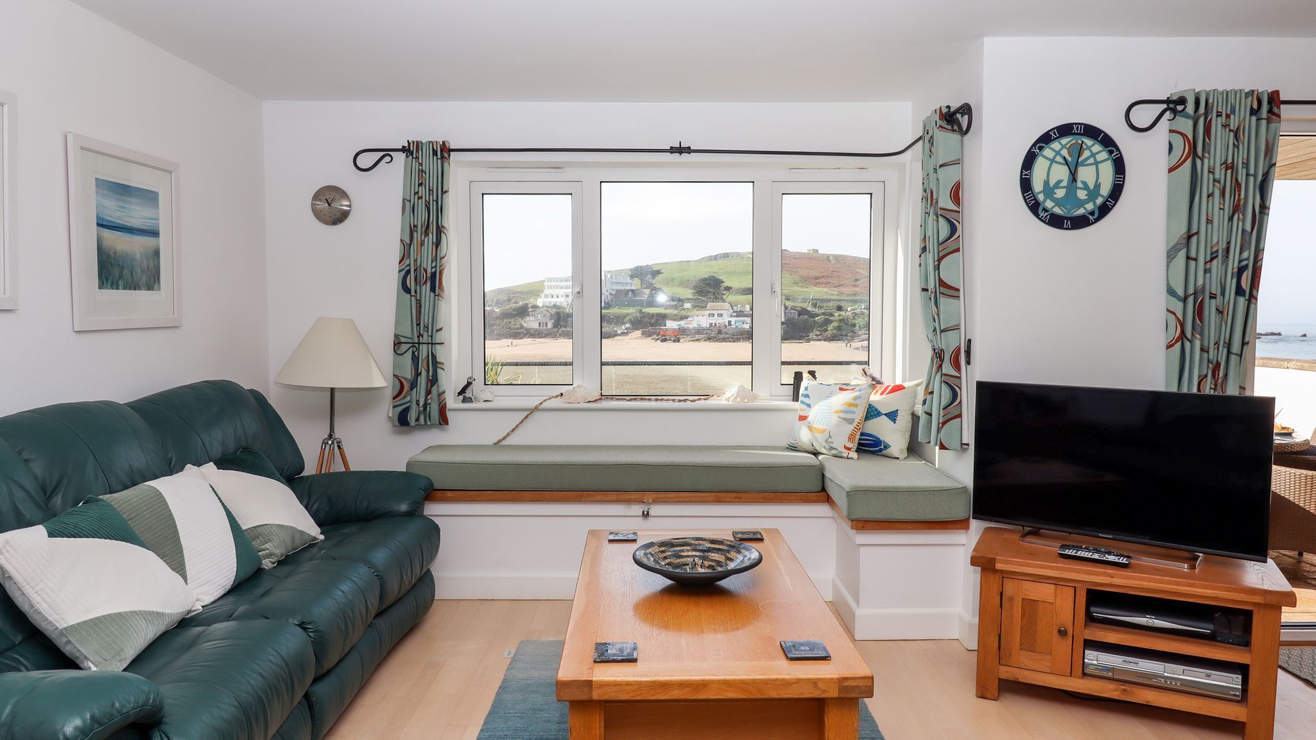 4 Burgh Island Causeway photo 3