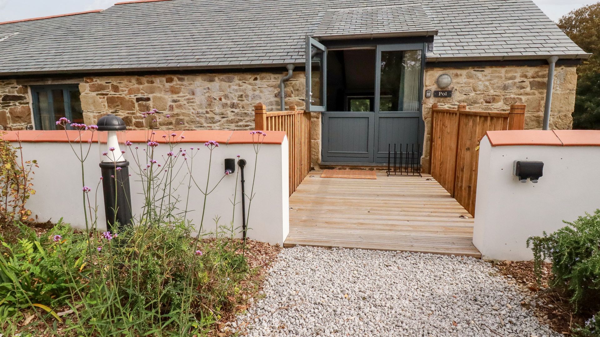 Carines Barns - Pol photo 2