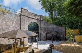 The Tunnel at Bridge Lake Farm and Fishery