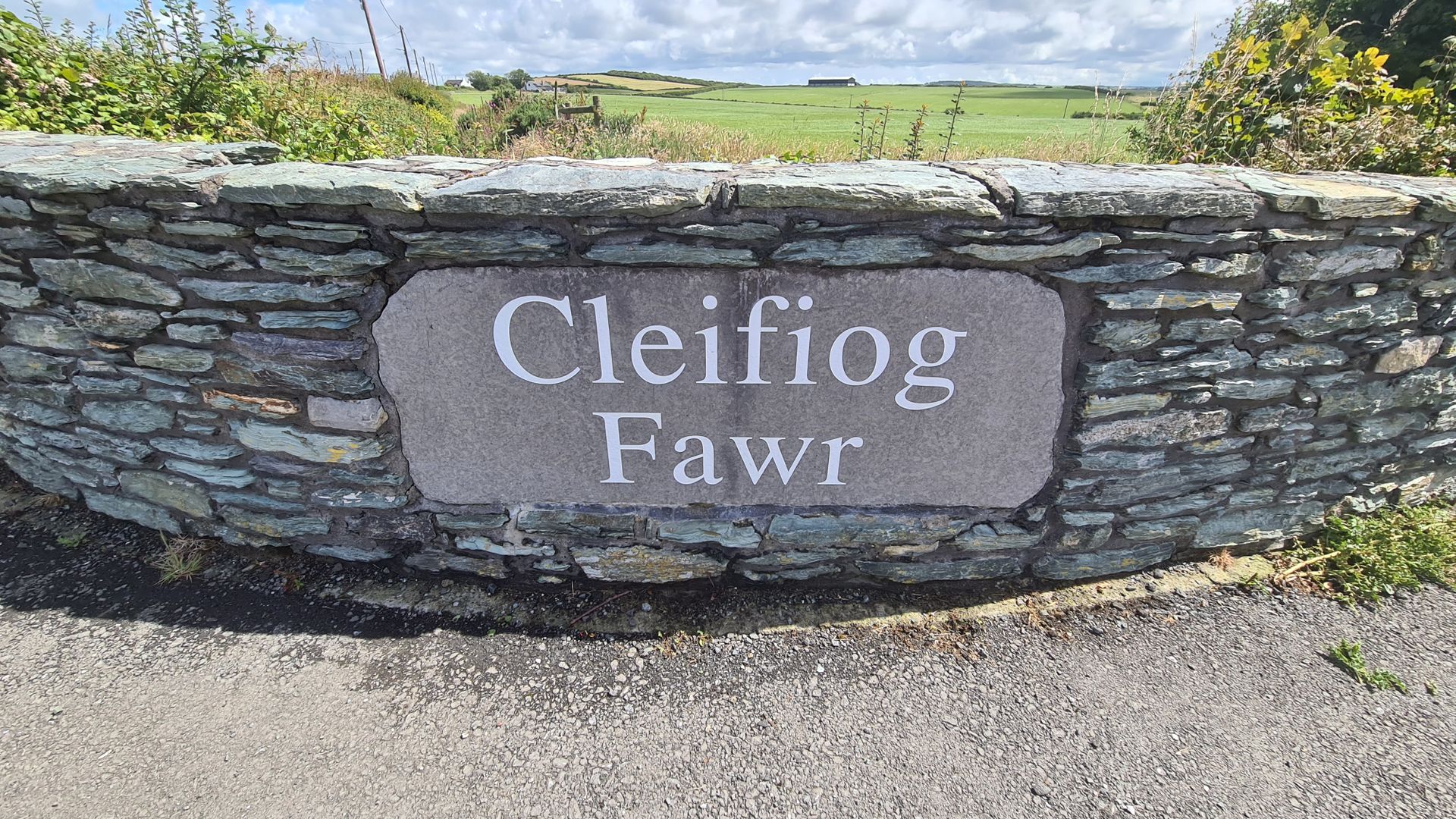 5 Cleifiog Fawr photo 1