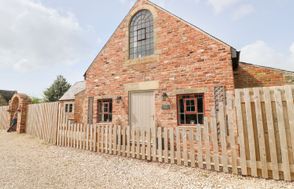 Hunters Lodge at Wildersley Farm