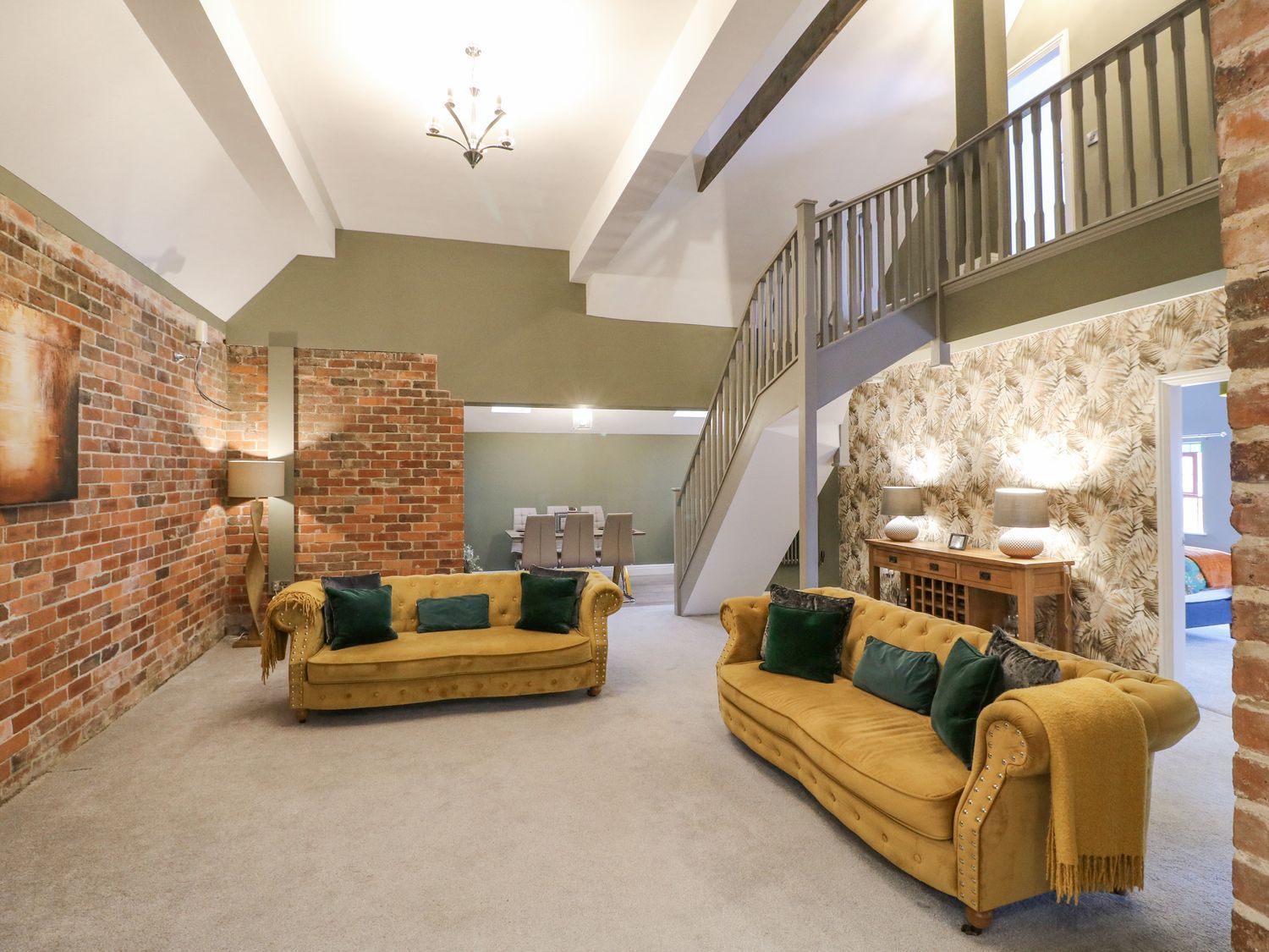Hunters Lodge at Wildersley Farm photo 3