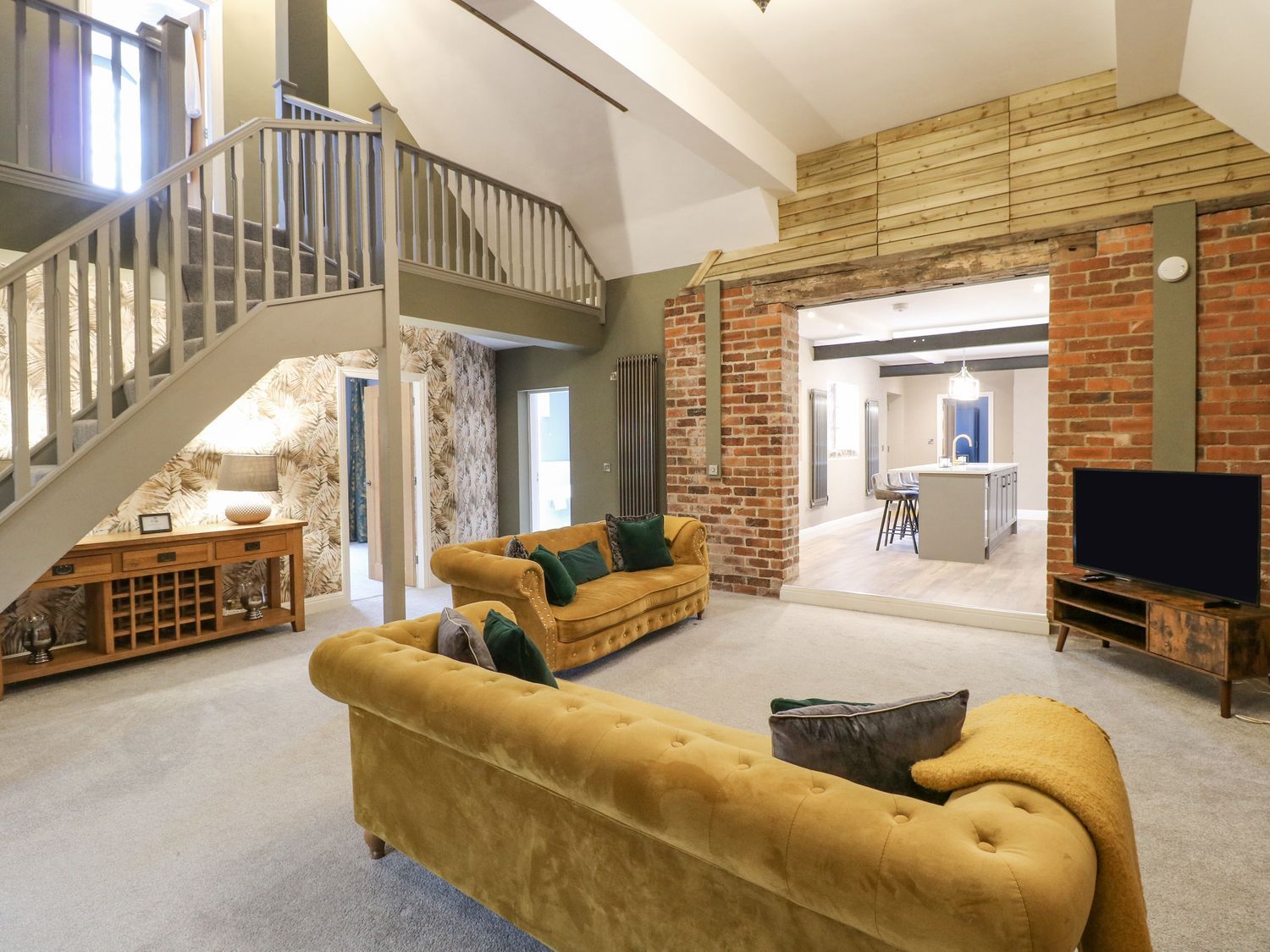 Hunters Lodge at Wildersley Farm photo 4
