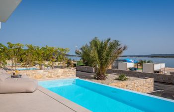 Palms Holiday Home 2
