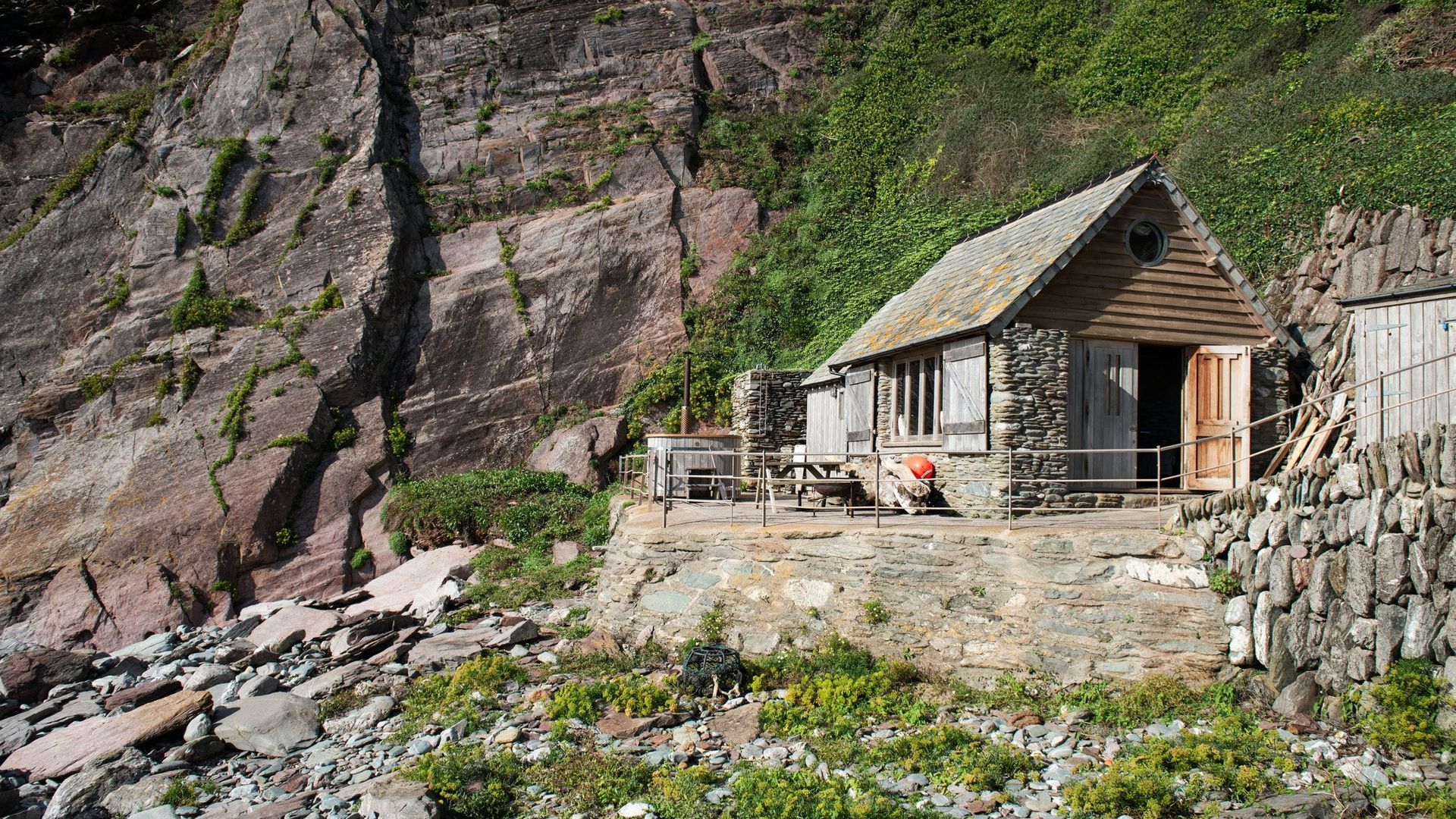 Guillemot's Perch photo 1