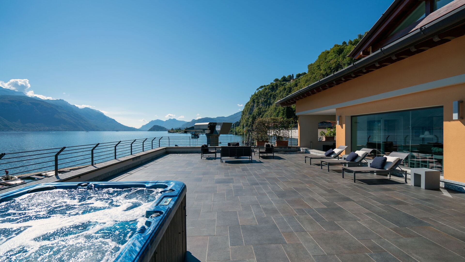 Como's Best photo 1