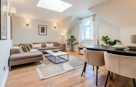 Roaring London reviews