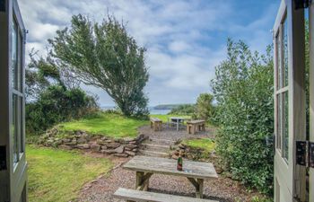 Serenity Shepherd's Hut