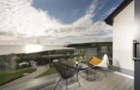 Cornish Nightingale reviews
