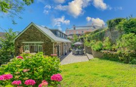 Coral Cottage