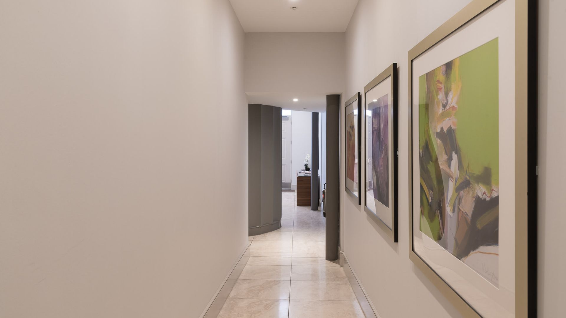 Bentinck Street Suite III photo 7