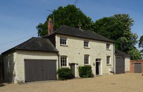 The Apple Orchard Cottage