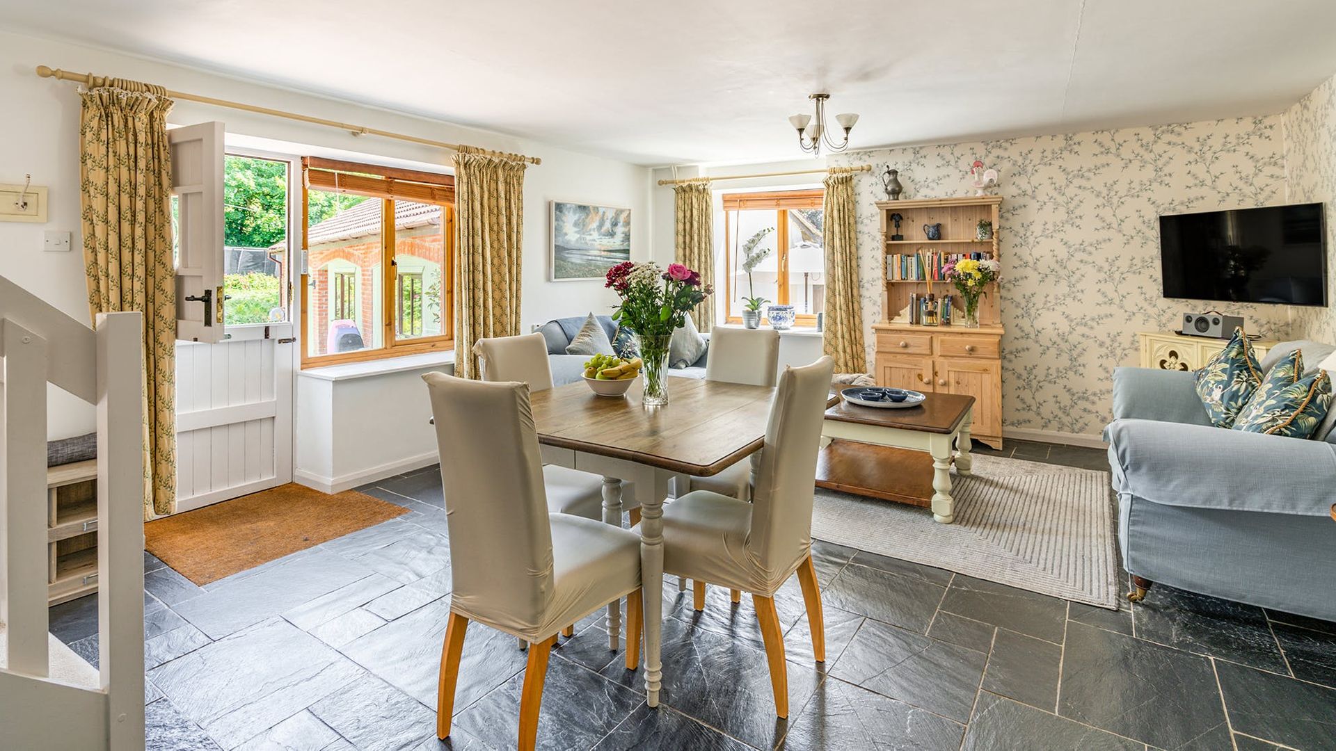 Aylesbury Cottage photo 3