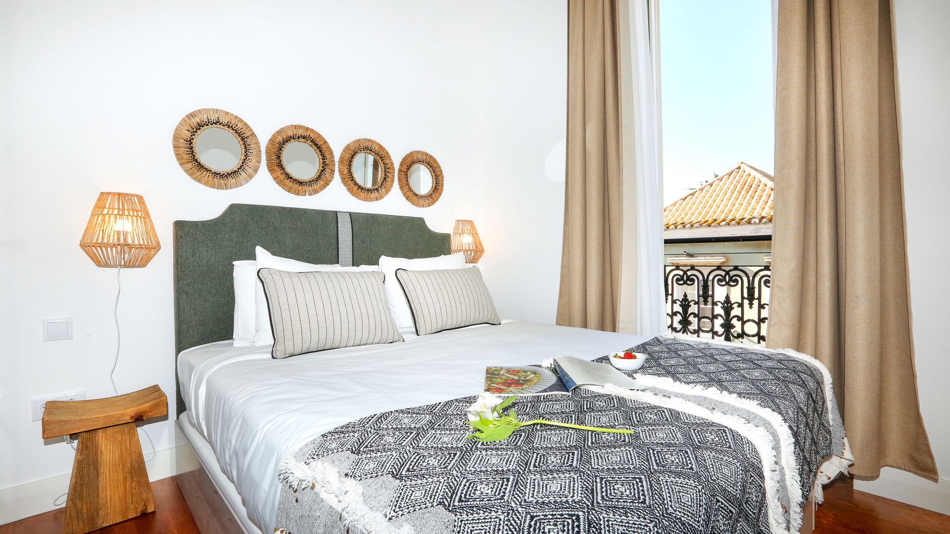 A Postcard from Faro photo 7