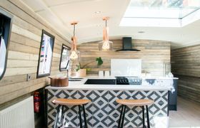 The Merchant Houseboat