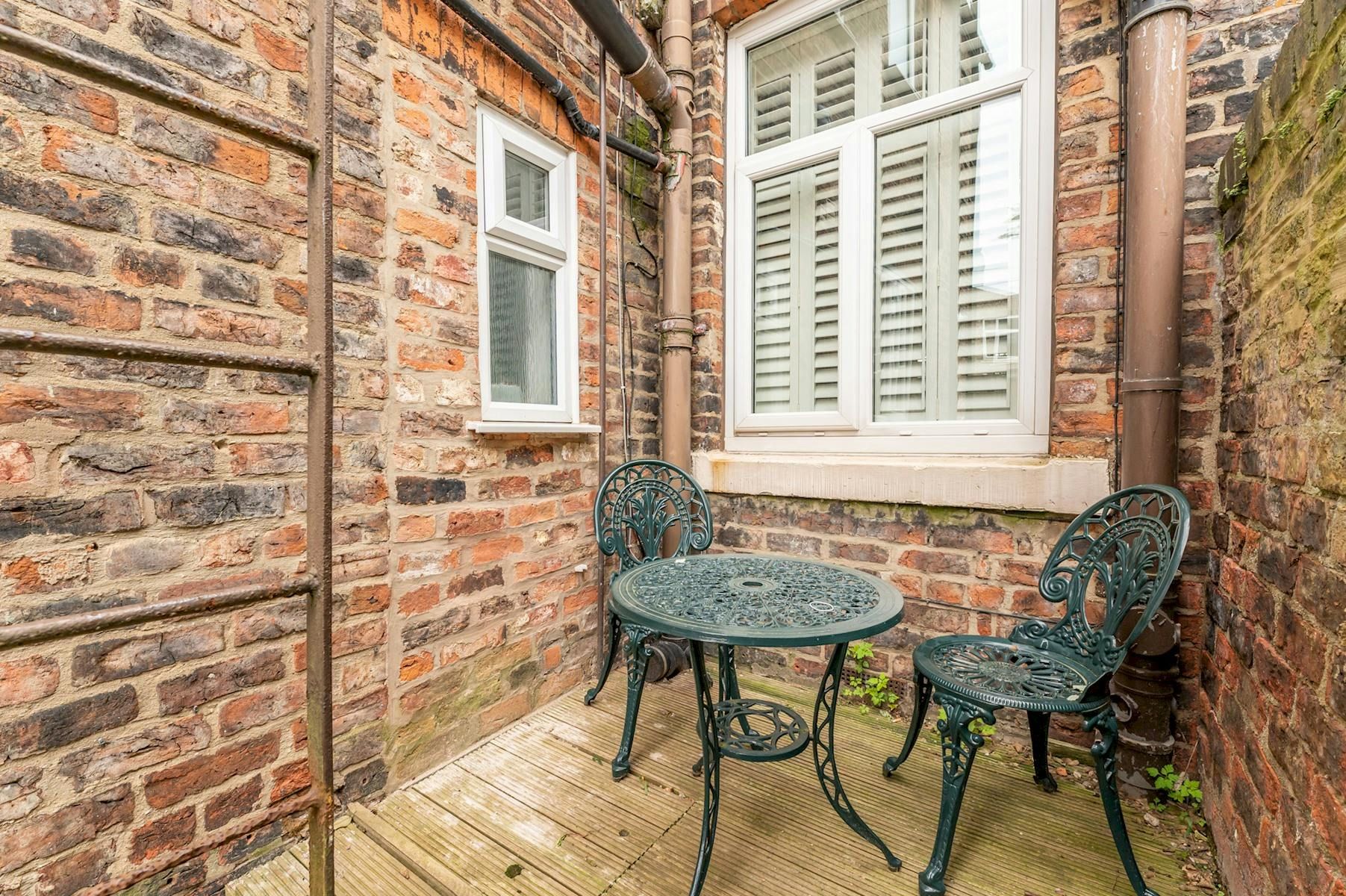 Bootham Bliss photo 6