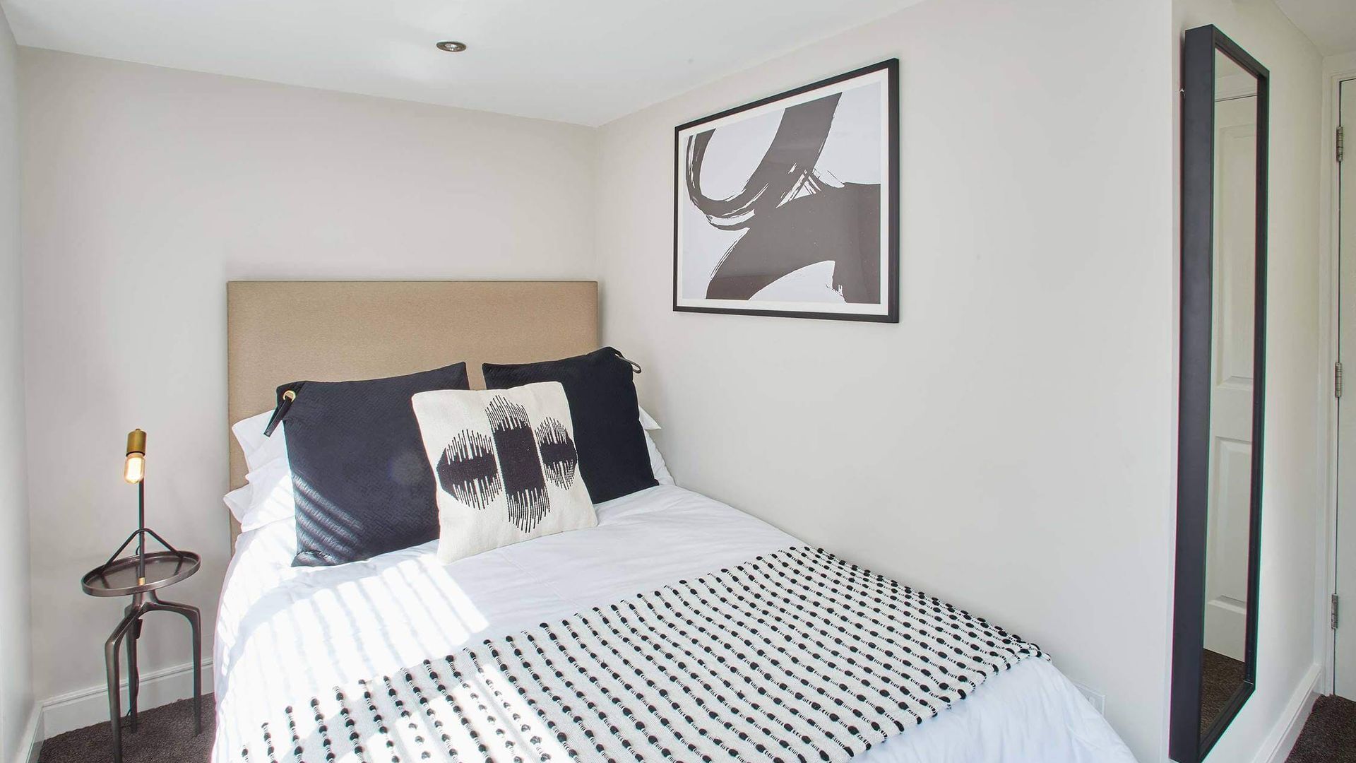 West Cliff Modern photo 6