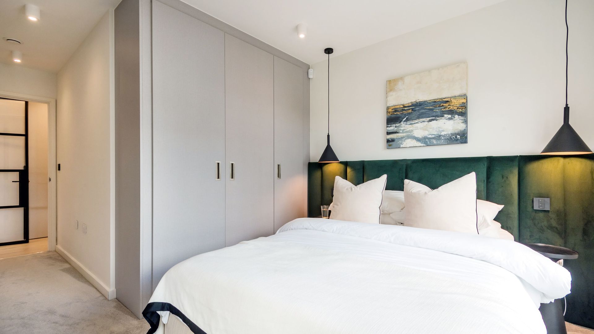 Brondesbury Belle photo 10