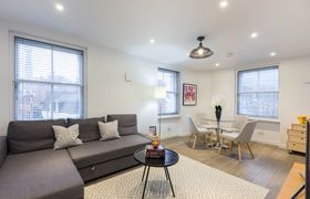 Fitzrovia Flâneur reviews