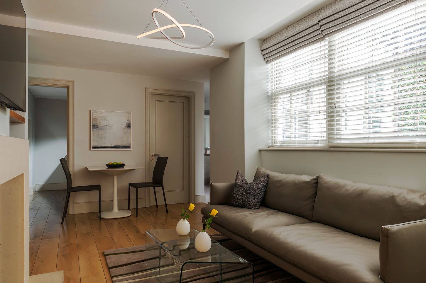 Bentinck Street Deluxe II photo 3