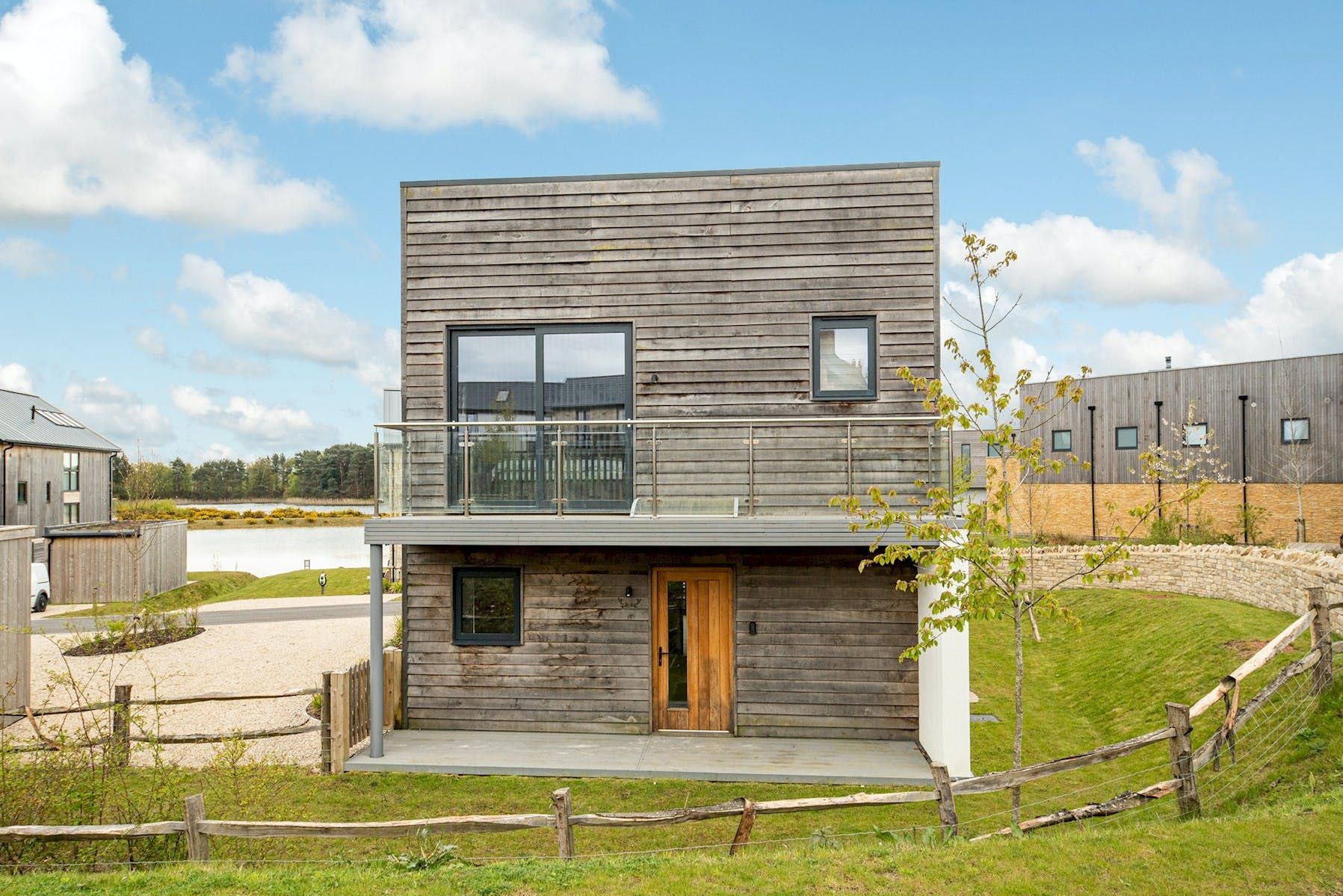 The Lakeside Abode photo 3