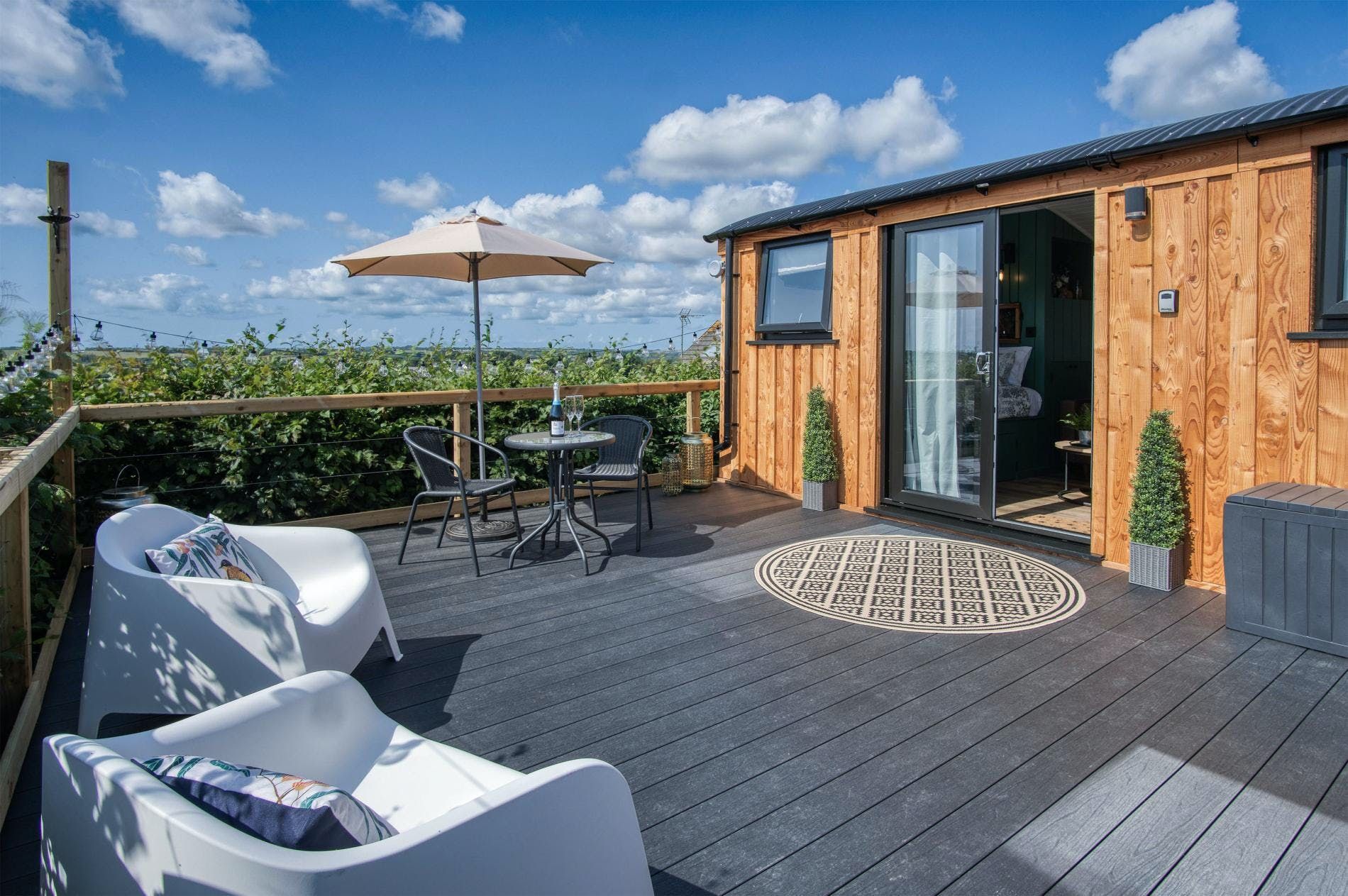 Tranquil Willow Haven photo 1