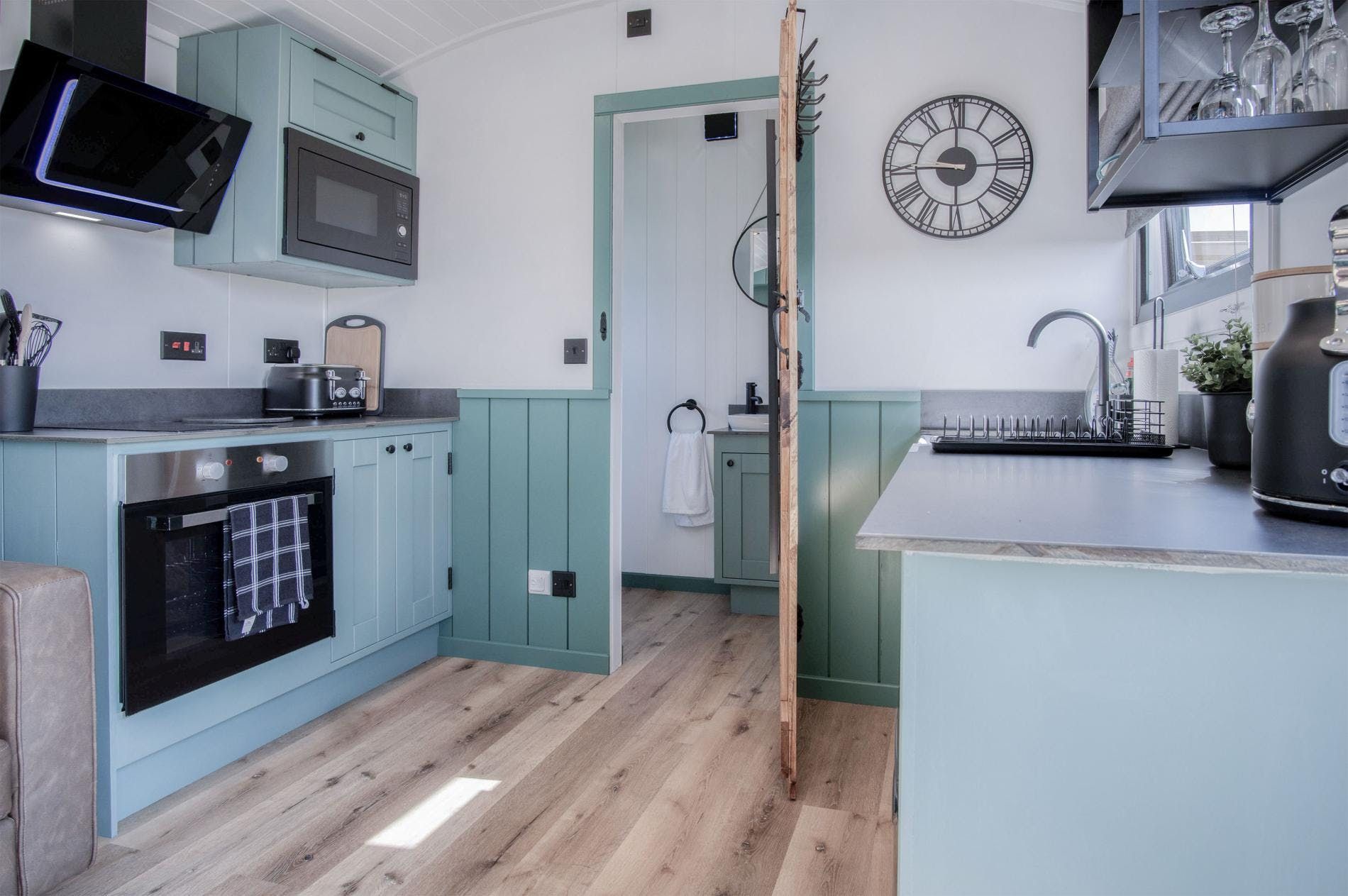 Tranquil Willow Haven photo 6