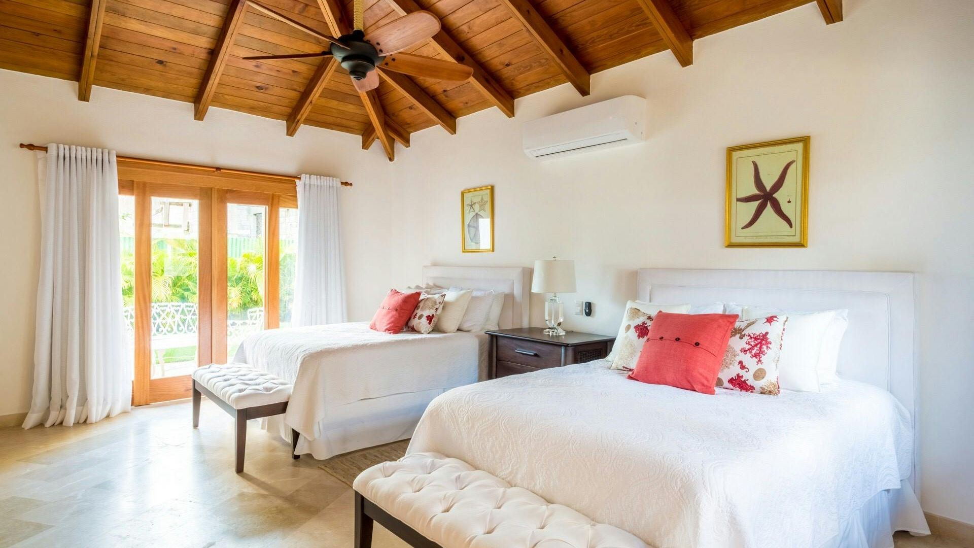 Caribbean Comfort photo 10