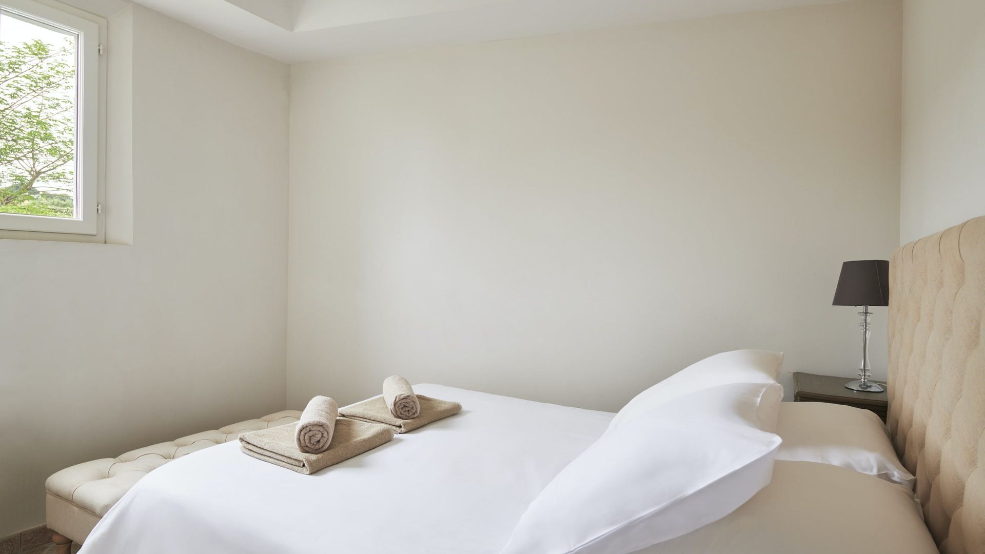 White Tropez photo 10