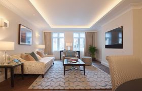 Hyde Park Suite reviews