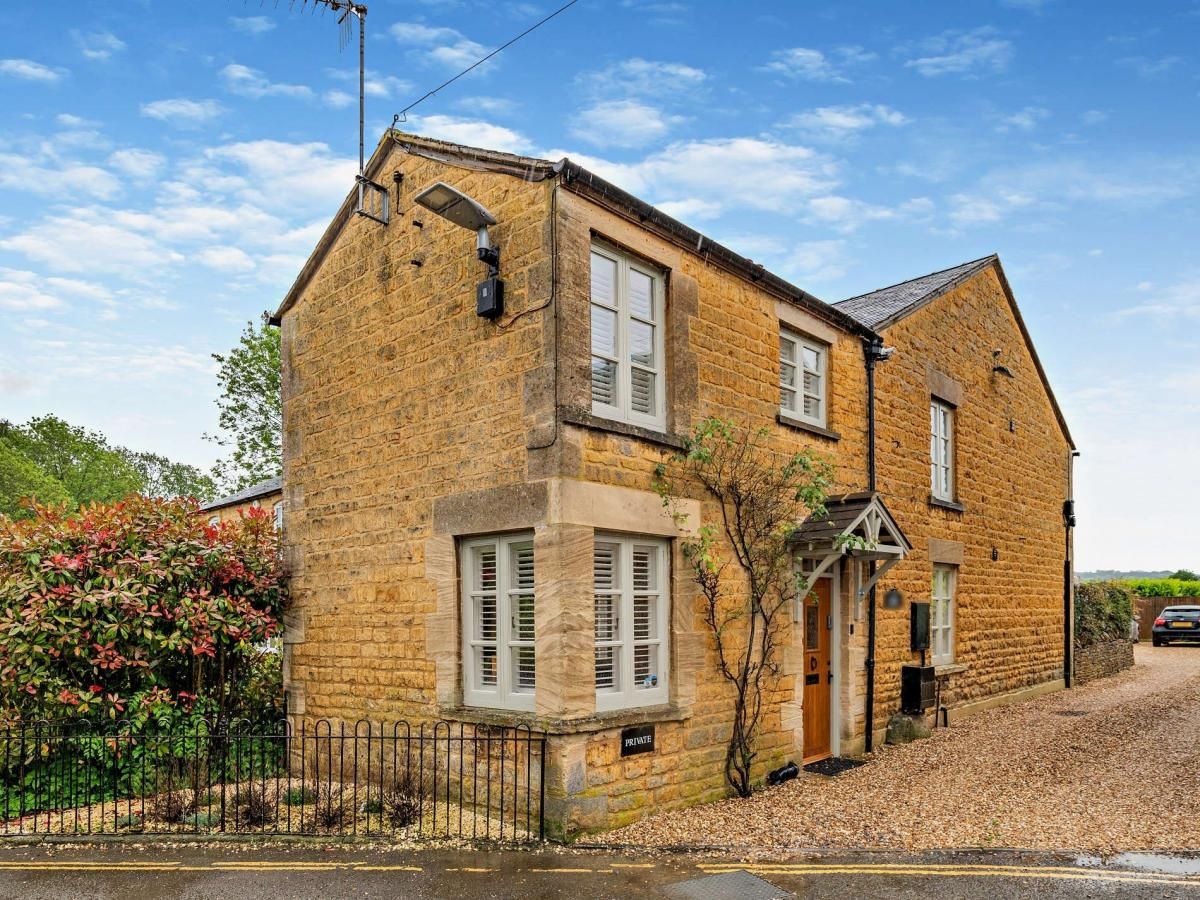 Cottage in Gloucestershire photo 1