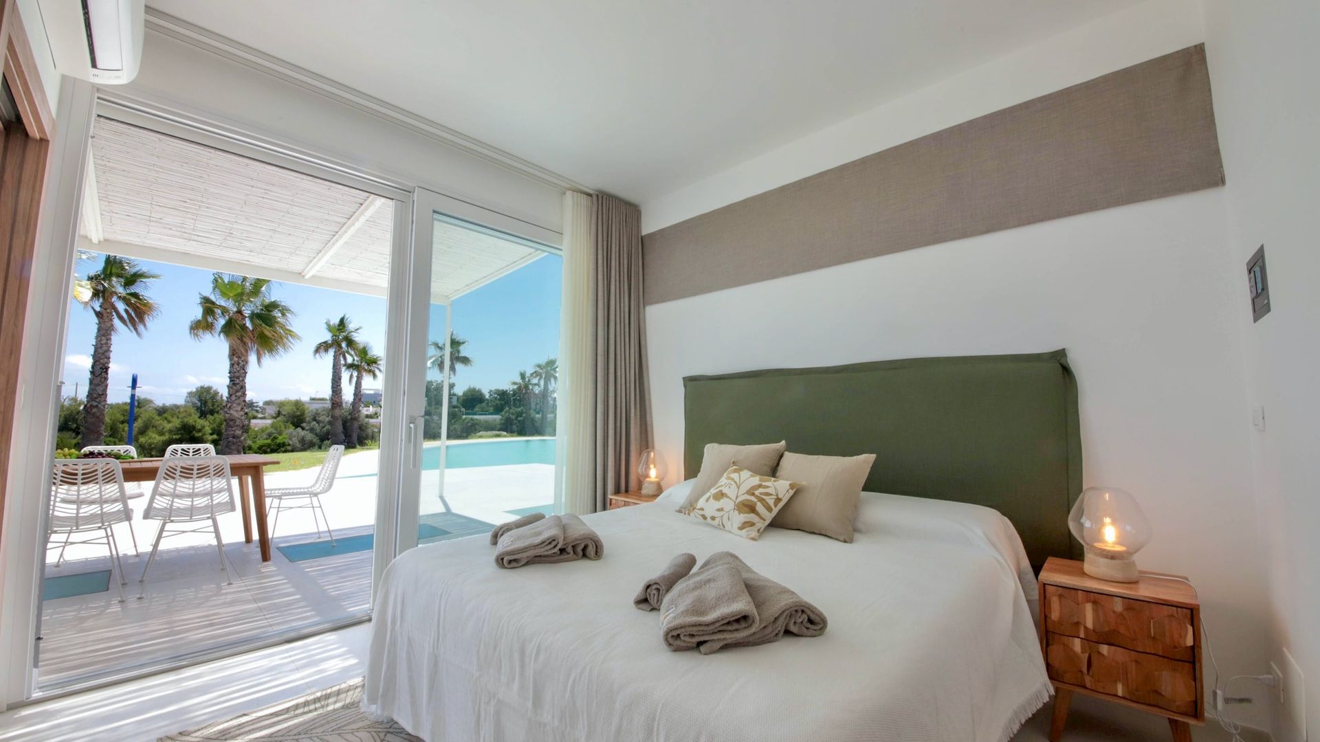 Blissful Beach House photo 2