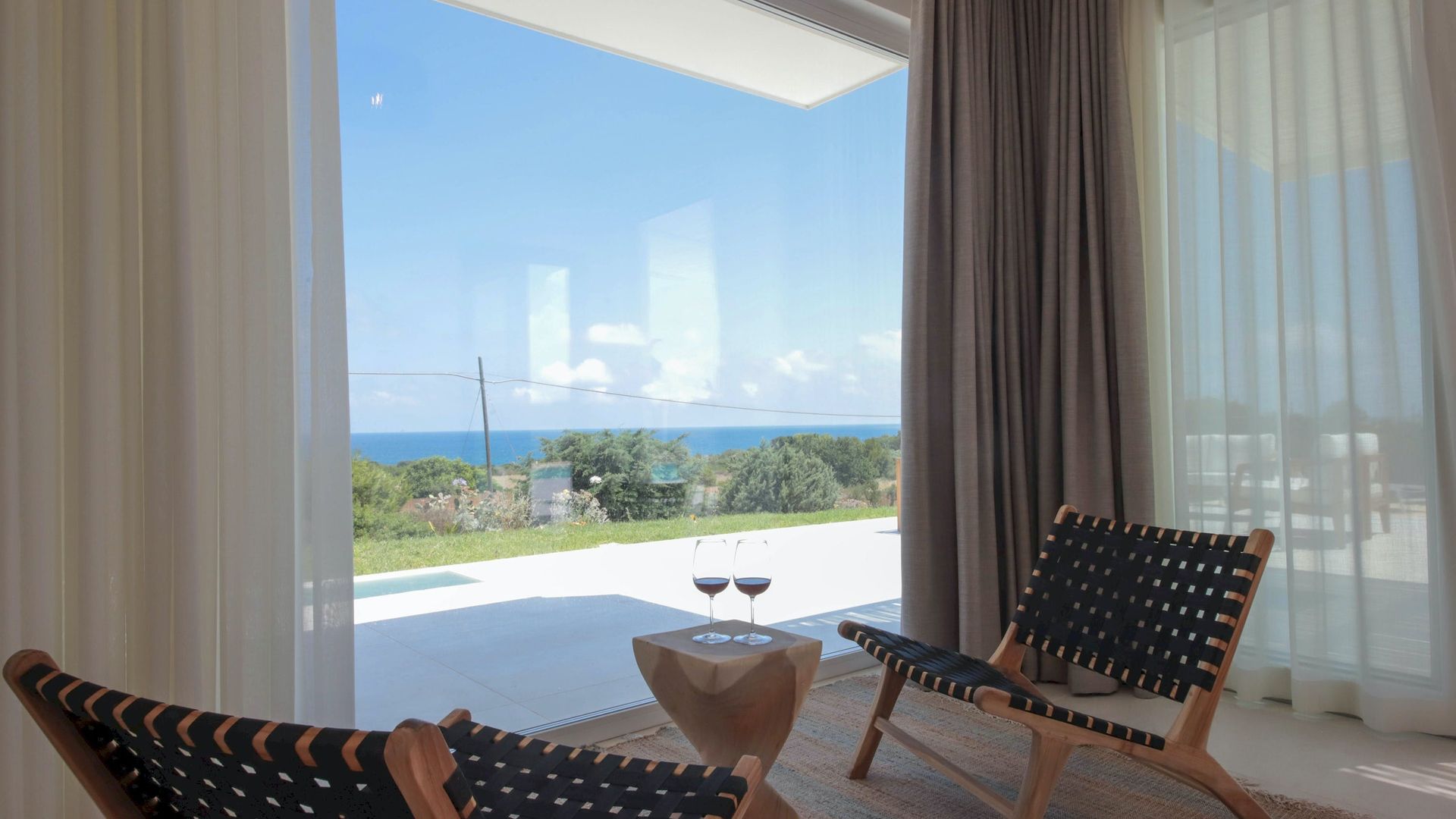 Blissful Beach House photo 5