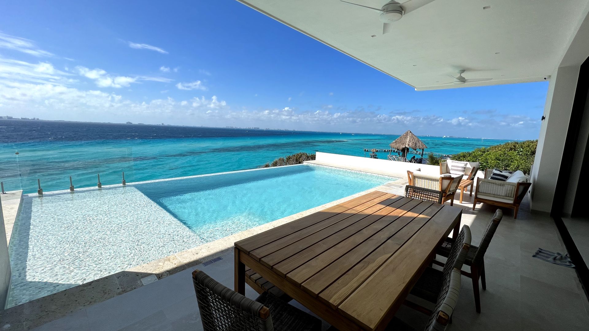 Tropicana Retreat photo 4