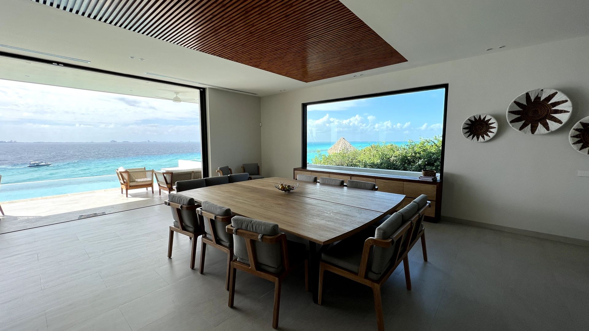 Tropicana Retreat photo 10