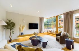 The Canal View reviews