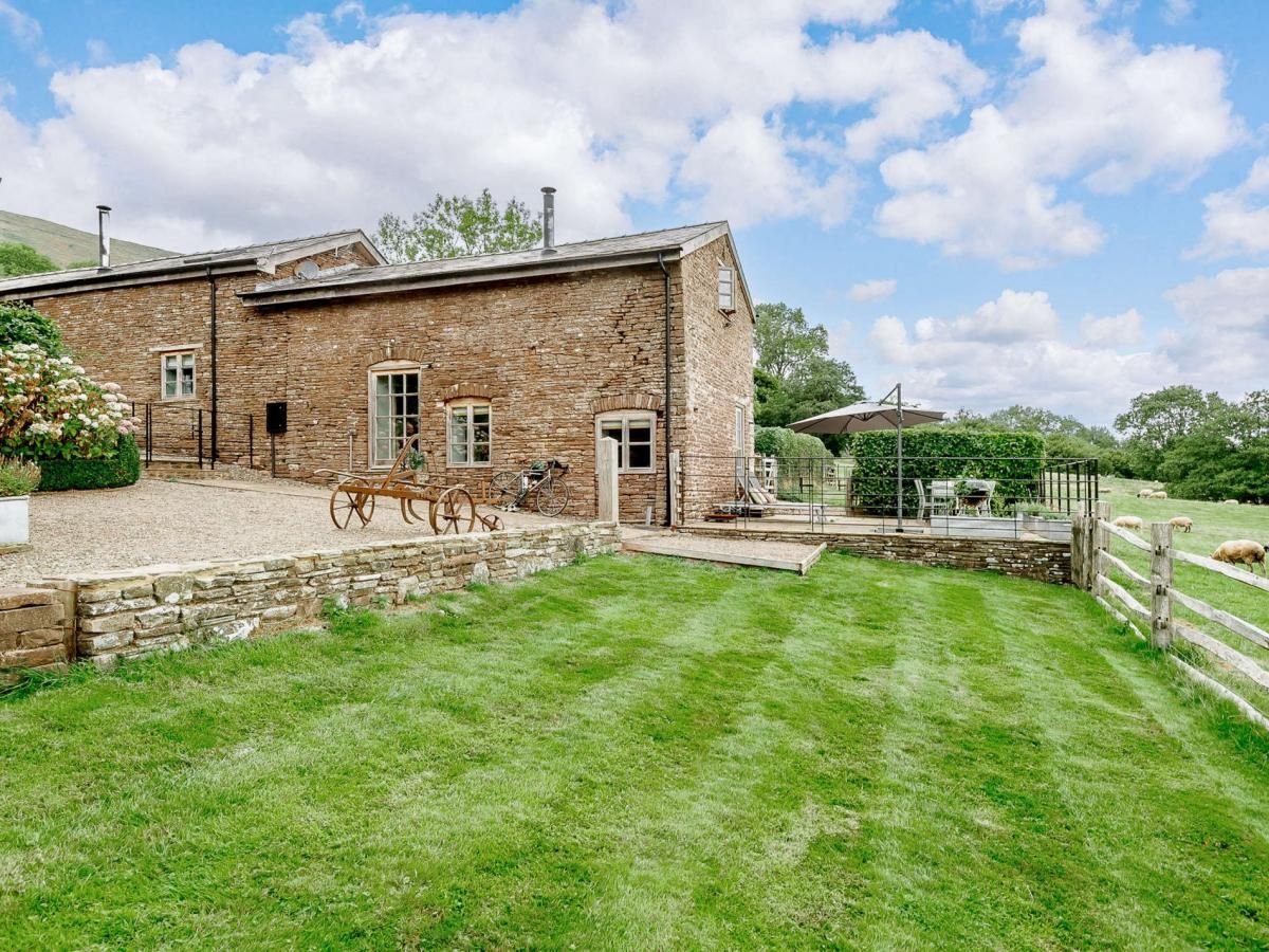 Cottage in Herefordshire photo 1