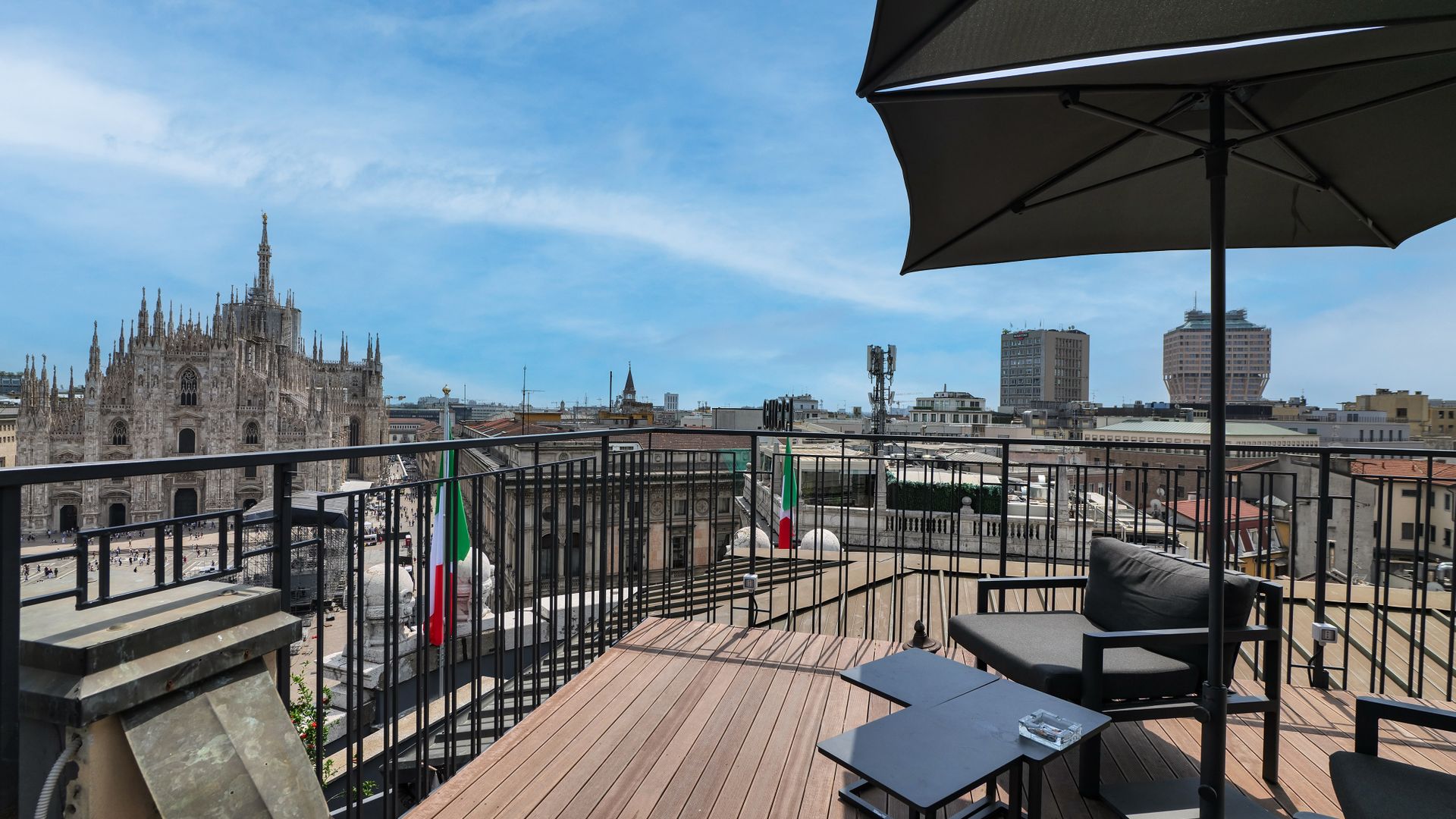 The Milano Mirage photo 3