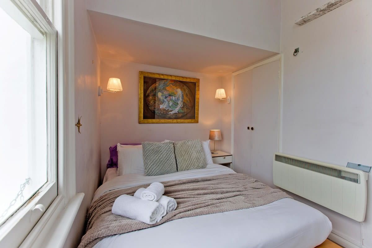The Notting Hill Blue photo 9
