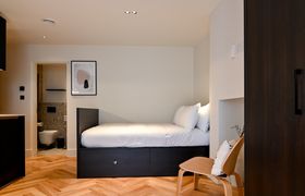 Notting Hill Nocturne reviews